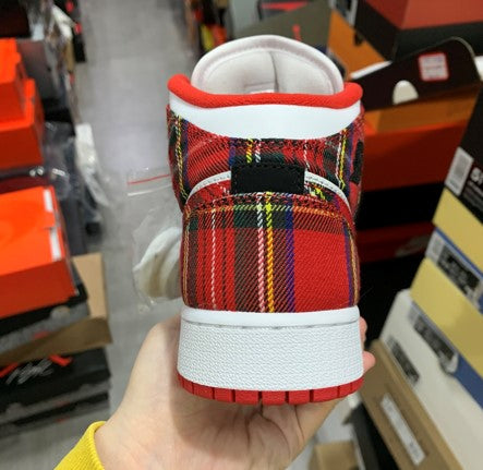 Air Jordan 1 Mid Christmas Red Plaid