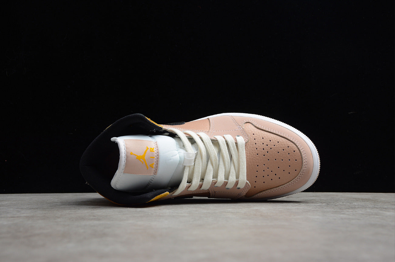 Air Jordan 1 Mid SE 'Particle Beige'