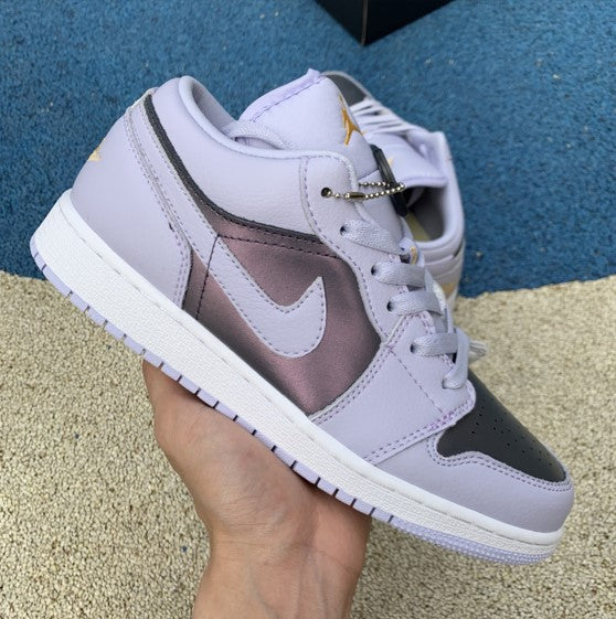Air Jordan 1 Low Bright Purple Grape