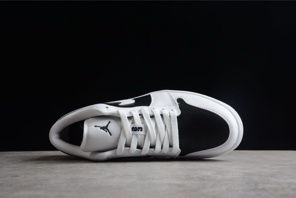 Air Jordan 1 Low Panda