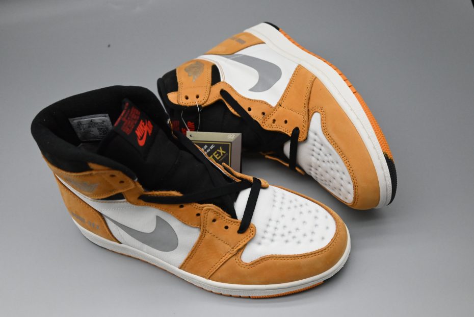 Air Jordan 1 Element Light Curry