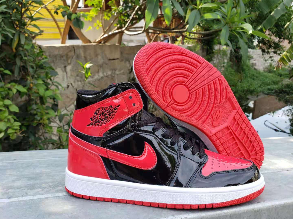 Air Jordan 1 High OG Bred Patent