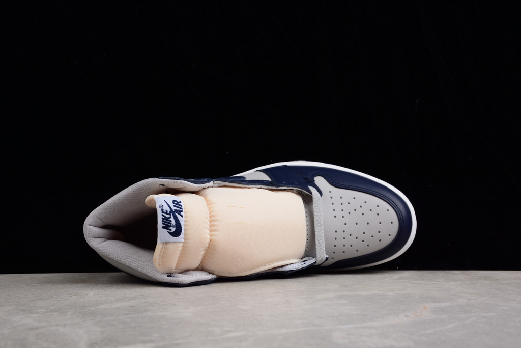 Air Jordan 1 Retro High OG 85 'College Navy'