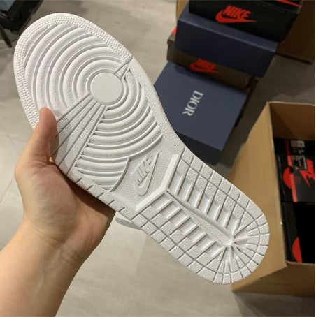 Air Jordan 1 White