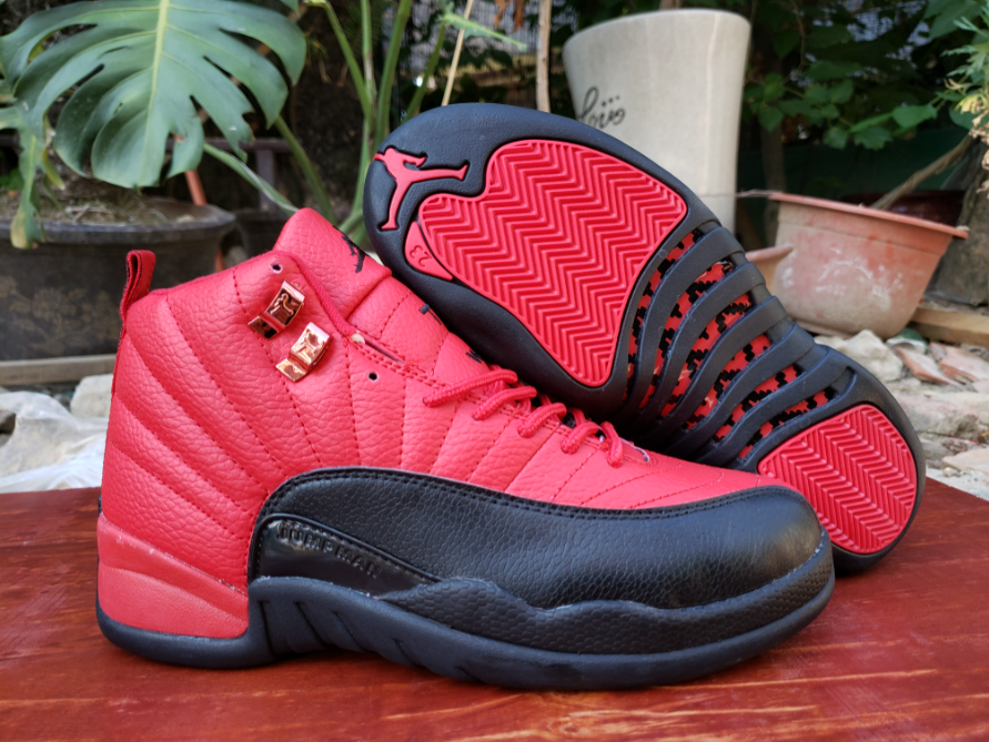 Air Jordan 12 Red Black