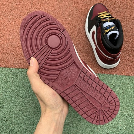 Air Jordan 1 Mid Black And Red Color Matching