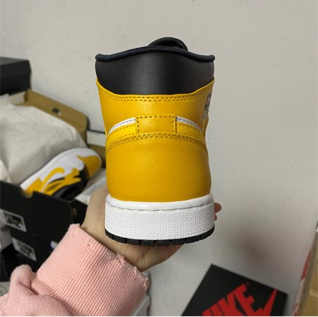 Air Jordan 1 Mid White And Yellow