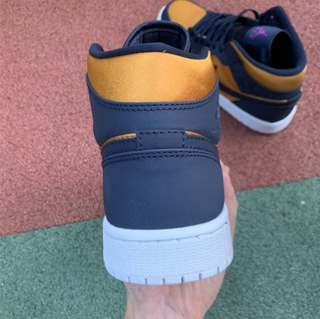 Air Jordan 1 Mid SE Blue Gold Silk Purple