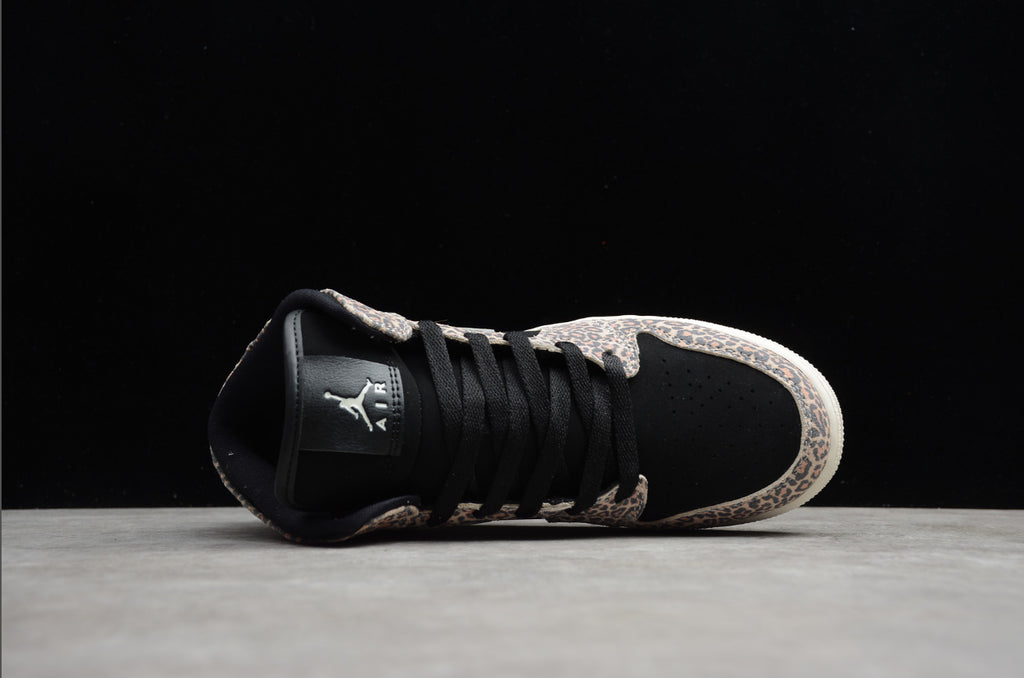 Air Jordan 1 Mid SE Leopard