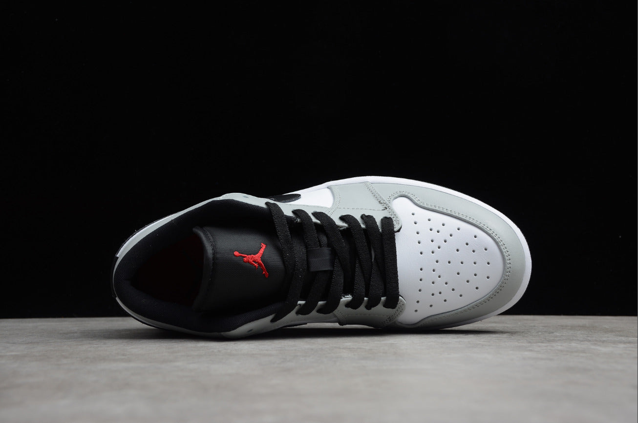 Air Jordan 1 Low “Light Smoke Grey”