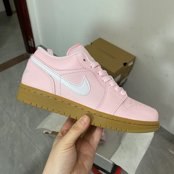 Air Jordan 1 Low Pink Gum