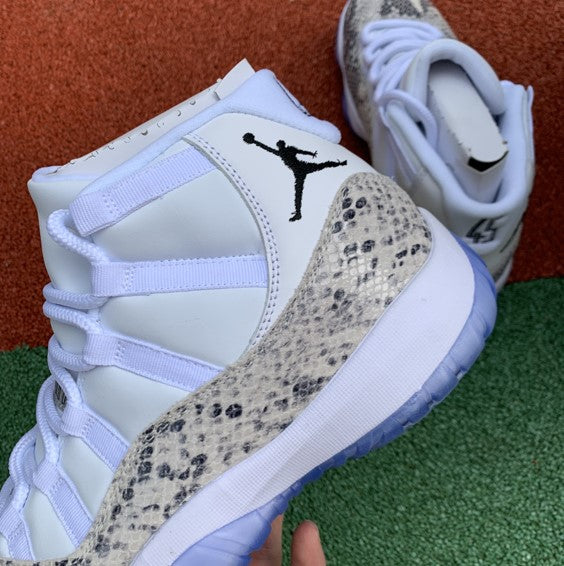Air Jordan 11 Bone Snakeskin