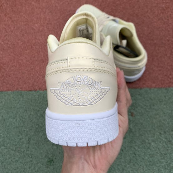 Air Jordan 1 Low Lemon Bright