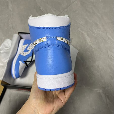 Air Jordan 1 High OG Moon Gypsophila