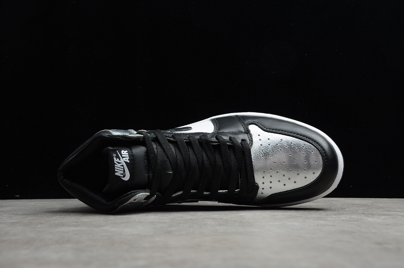 Air Jordan 1 High OG WMNS“ Silver Toe”