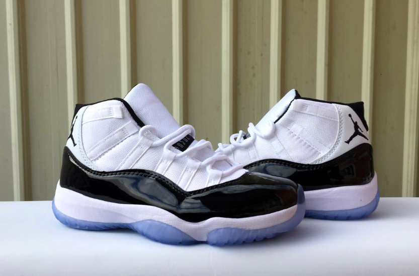 Air Jordan 11 Concord