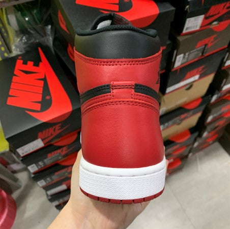 Air Jordan 1 Retro Banned