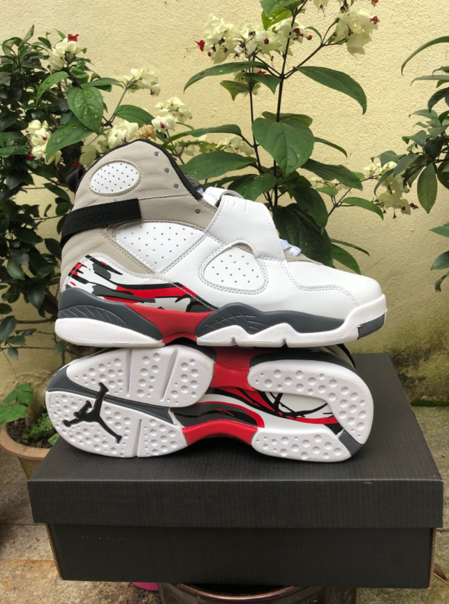 Air Jordan 8 Retro Bugs Bunny White Black Red