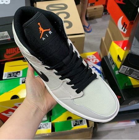 Air Jordan 1 Mid SE Light Bone