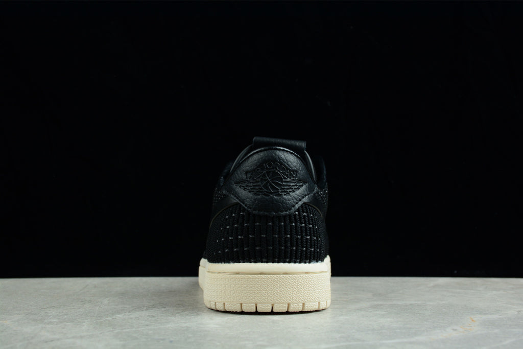 Air Jordan 1 Retro Low Flyknit Black Guava Ice