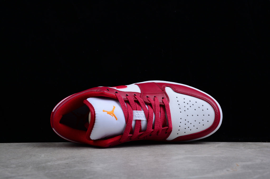 Air Jordan 1 Low OG Chicago