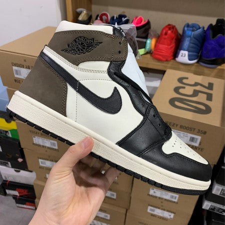 Air Jordan 1 Retro High Dark Mocha