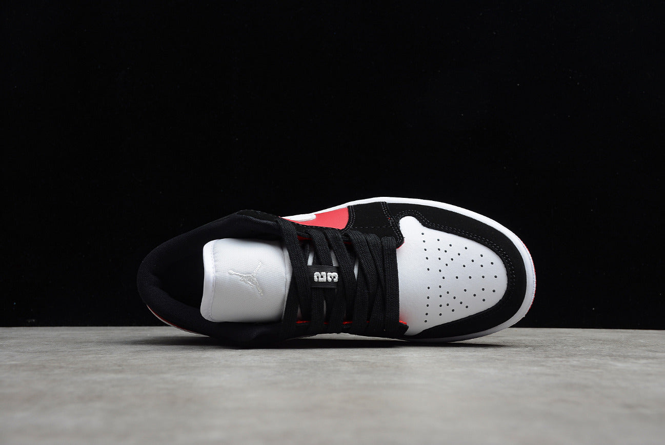 Air Jordan 1 Low Chicago Bulls