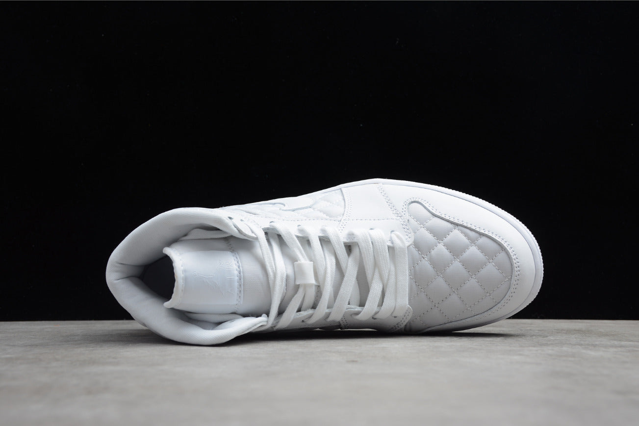 Air Jordan 1 Mid Pure White