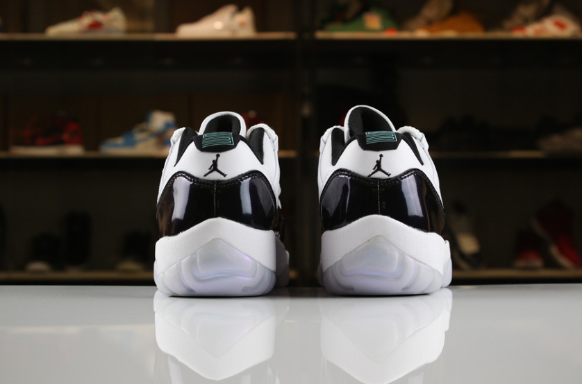 Air Jordan 11 Low Easter