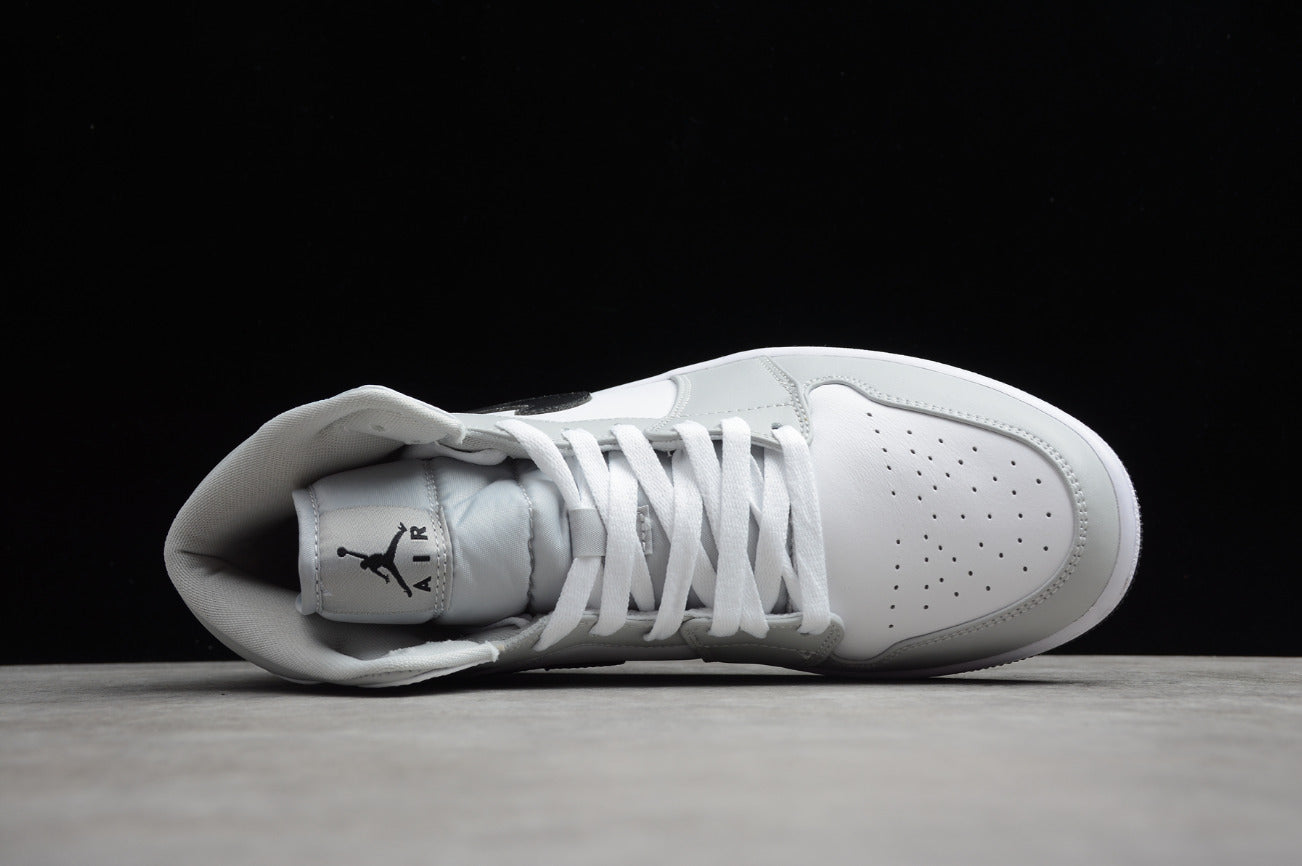 Air Jordan 1 Mid 'Light Smoke Grey'