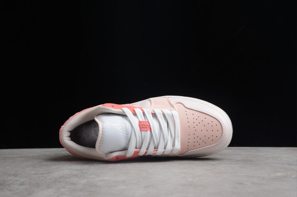 Air Jordan 1 Low Valentine's Day