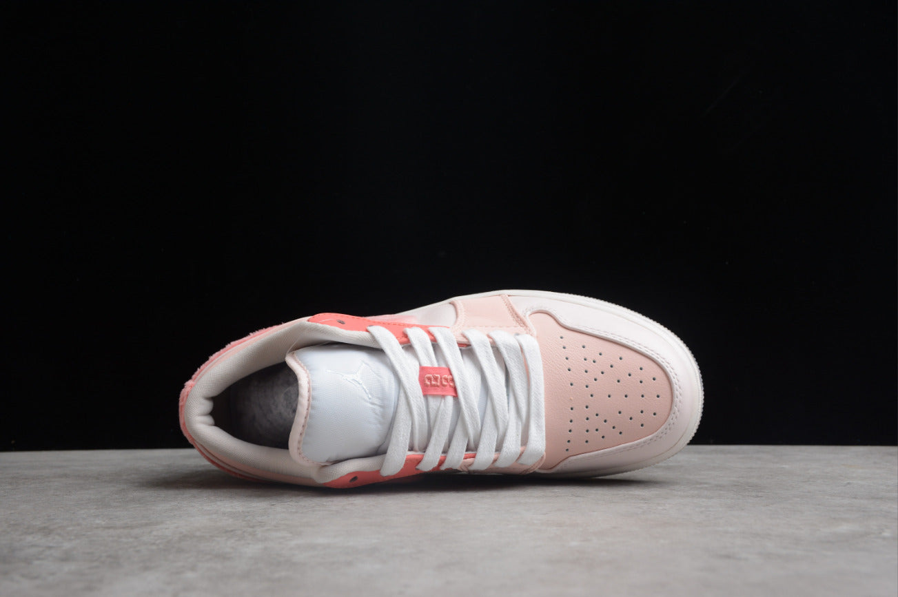 Air Jordan 1 Low Valentine's Day