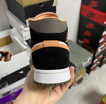 Air Jordan 1 Mid Black Pink Peach