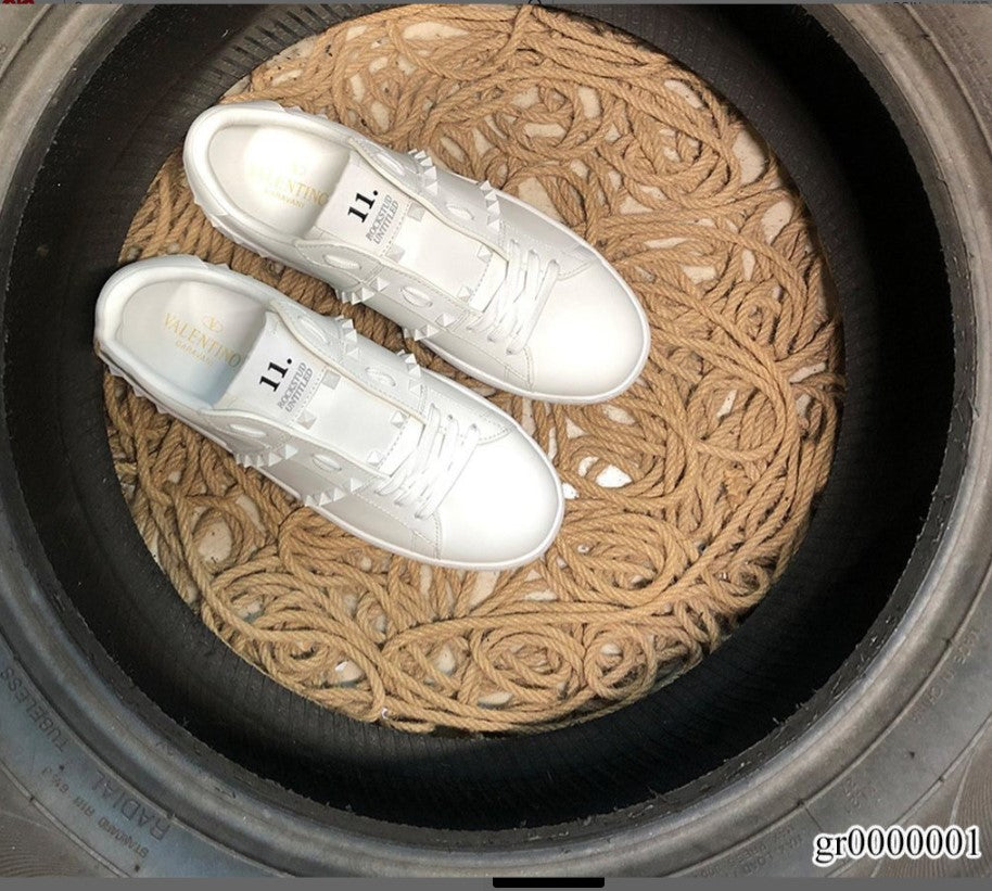 VLTN Rockstud Untitled Trainers Shoes Sneakers