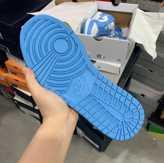 Air Jordan 1 Low UNC Blue