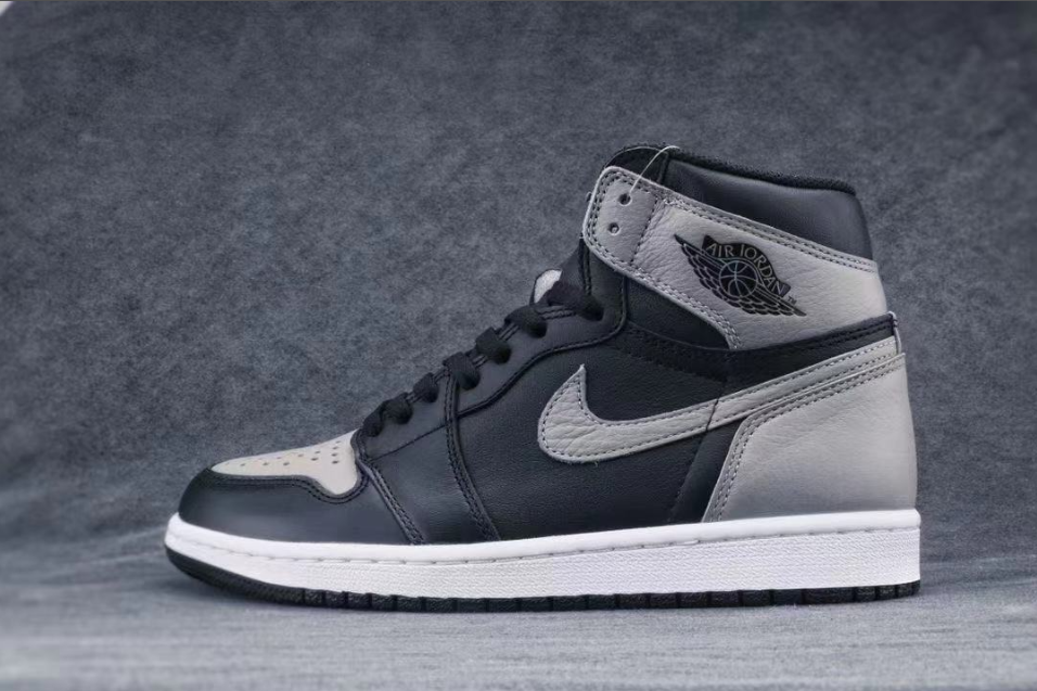 Air Jordan 1 Retro High OG Shadow 2018