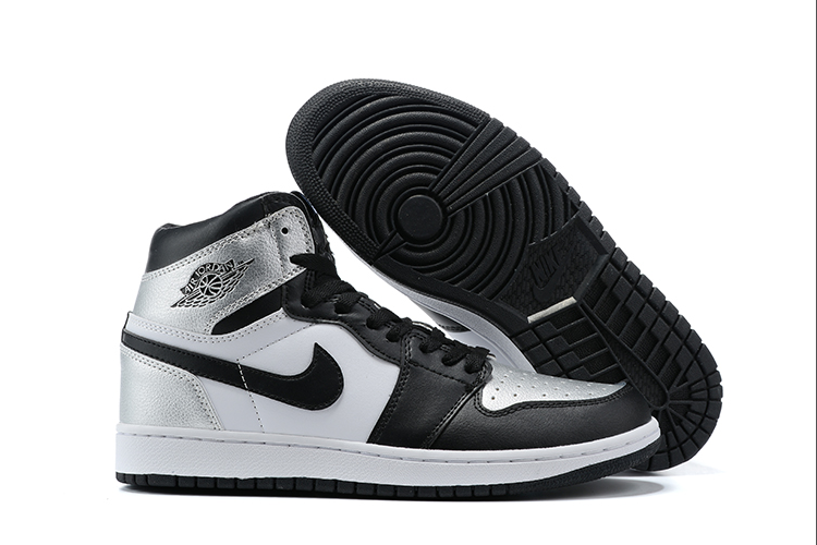 Air Jordan 1 Retro High Silver Toe