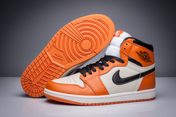 Air Jordan 1 Mid Turf Orange Black-White