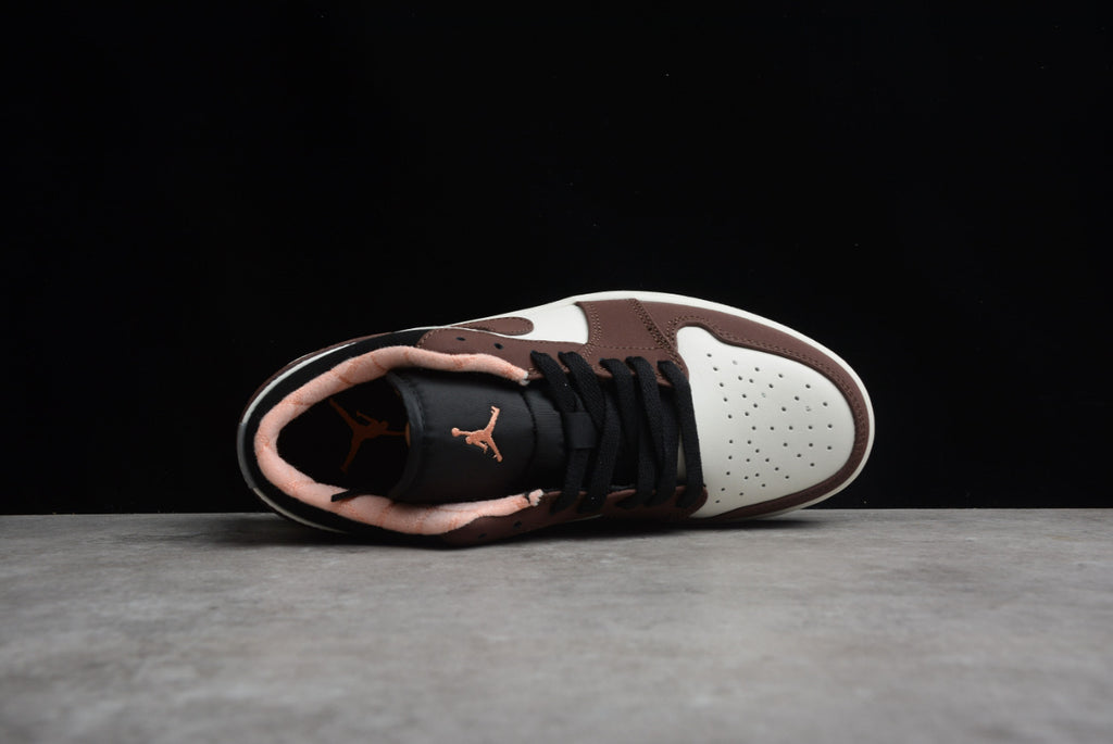 Air Jordan 1 Low 'Mocha Brown'