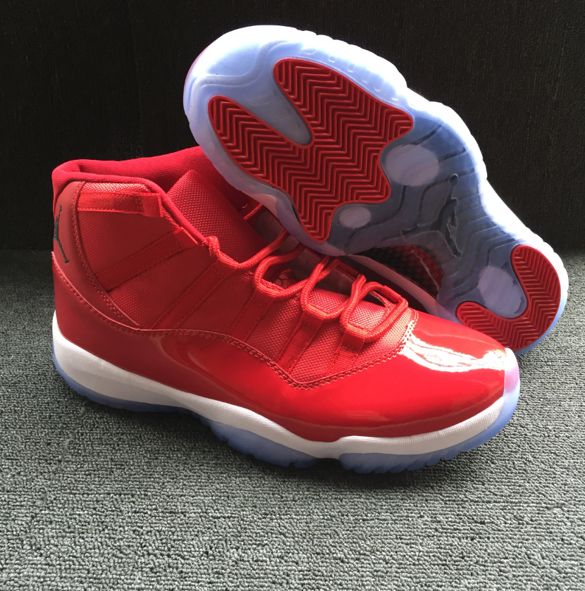 Air Jordan 11 Full Red