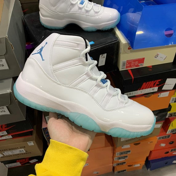 Air Jordan 11 Legend Blue