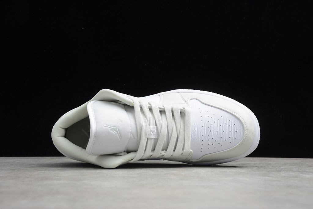 Air Jordan 1 Low Top Spruce Beige