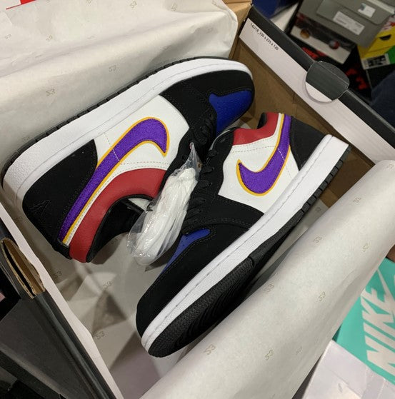 Air Jordan 1 Low Laker's Top 3