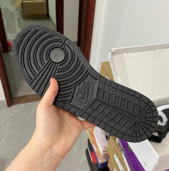 Air Jordan 1 Low Joe 1 Black Silver