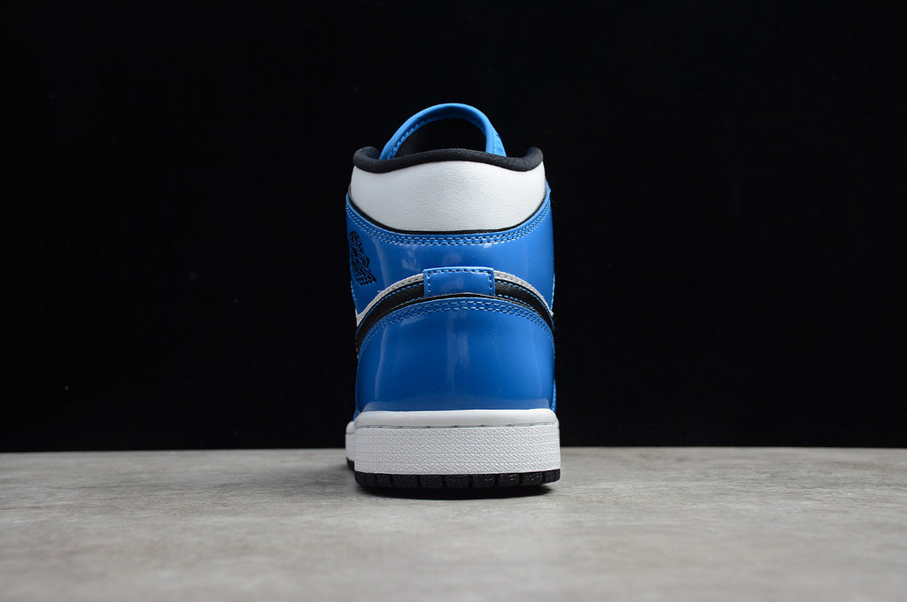 Air Jordan 1 Mid SE GS Signal Blue