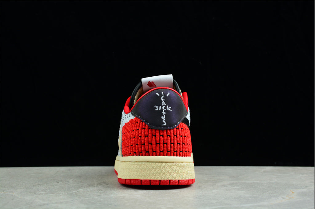 Air Jordan 1 Retro Low Flyknit Red