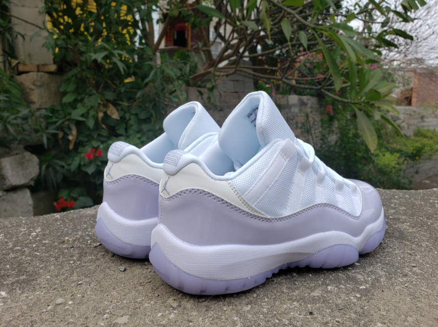 Air Jordan 11 Retro Low 'Pure Violet'