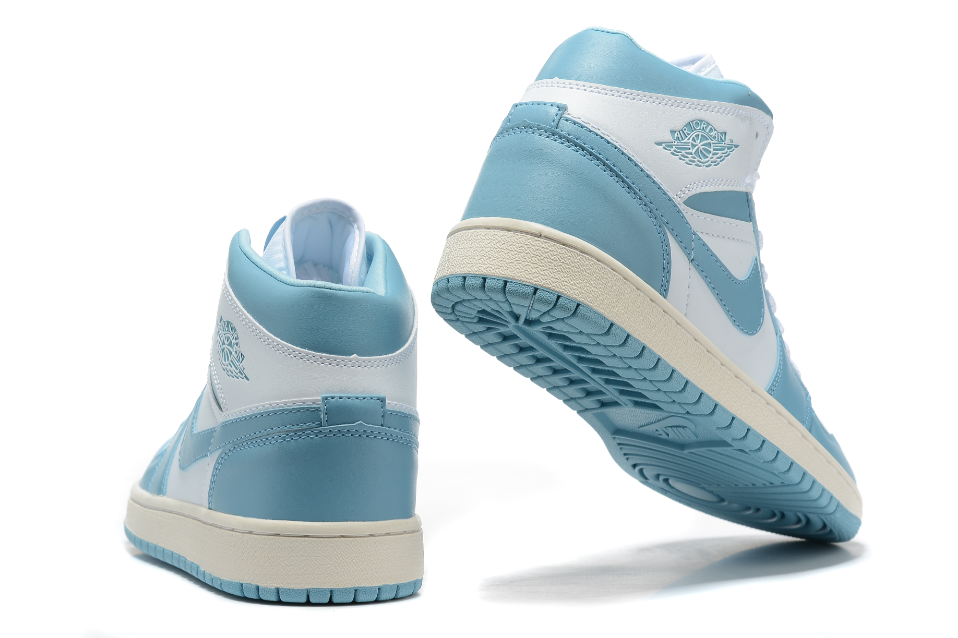 Air Jordan 1 Mid University Blue