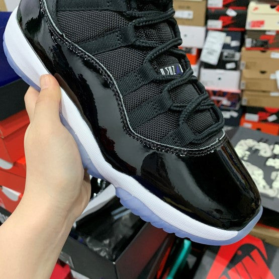 Air Jordan 11 Space Jam