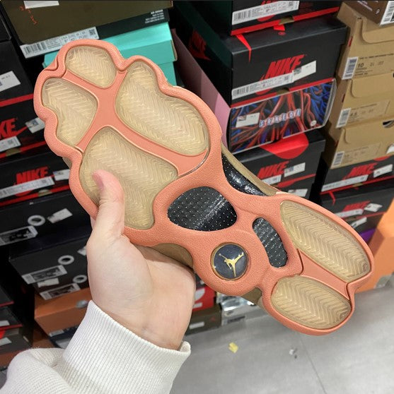 Air Jordan 13 Low Clot